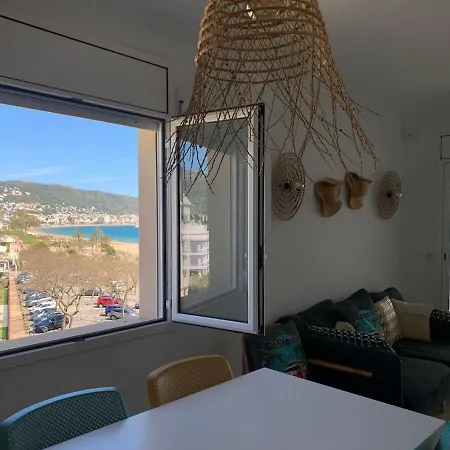 Apartmán Beachfront With Panoramic Sea Views Roses