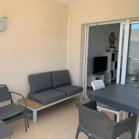 Beachfront With Panoramic Sea Views Apartmán *